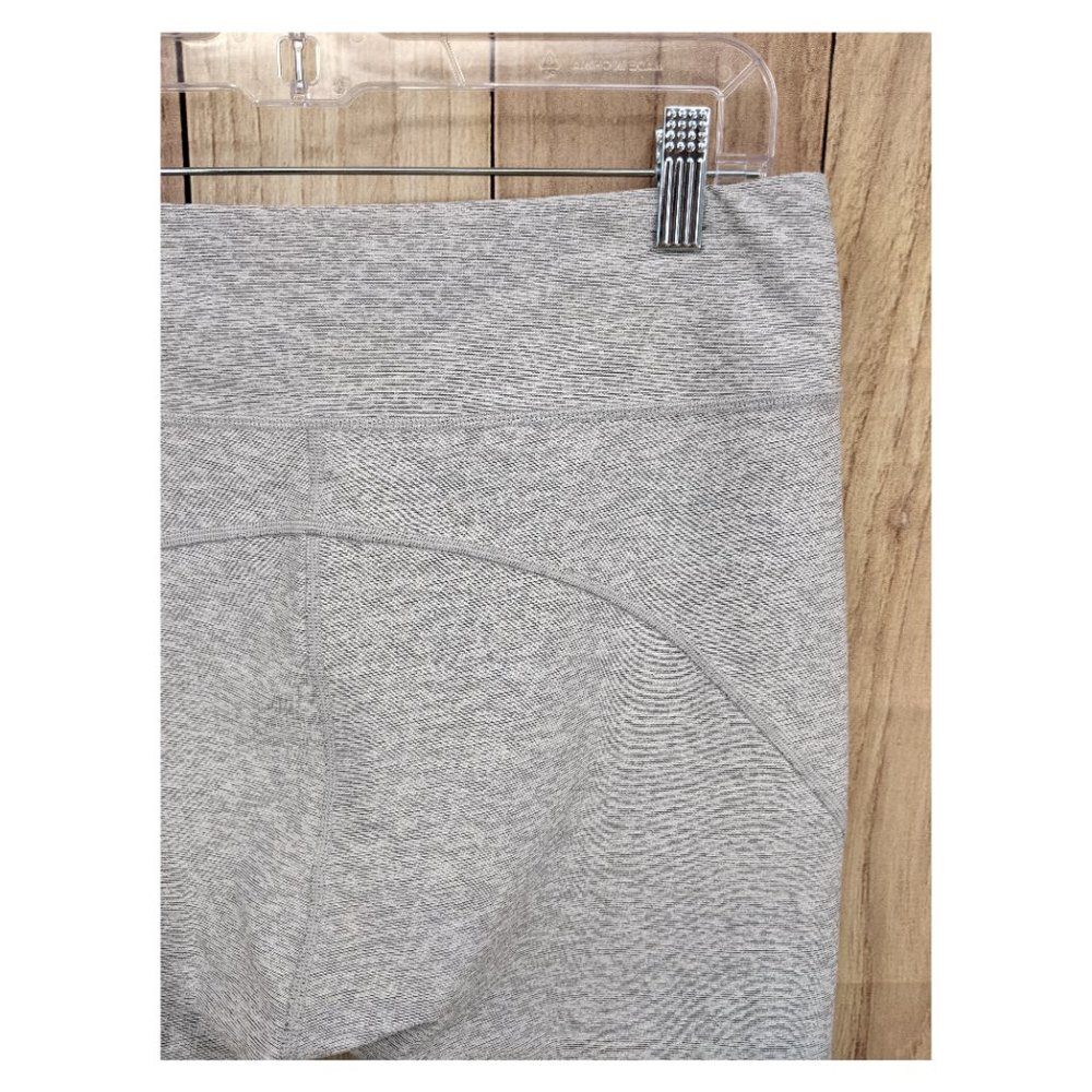 OUTDOOR VOICES Warmup 3/4 Legging Dove/Ash Gray Space Dyed Sz XL - Picture 6 of 8